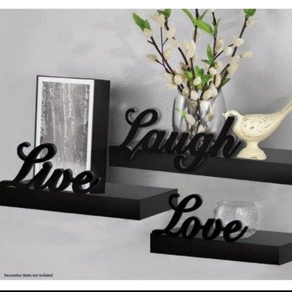 Set floating shelves